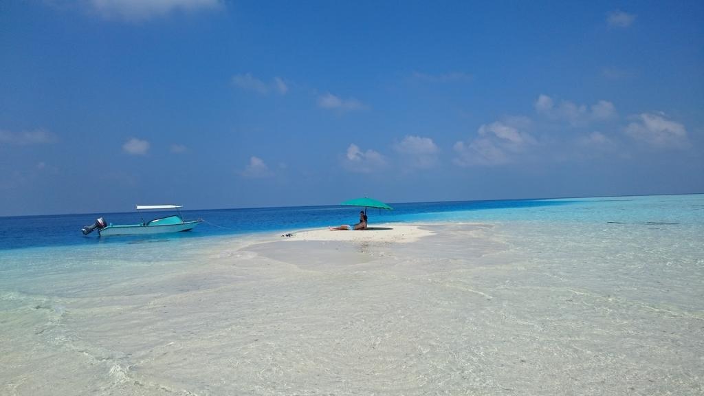 Siesta Beach Hotel Maafushi Buitenkant foto