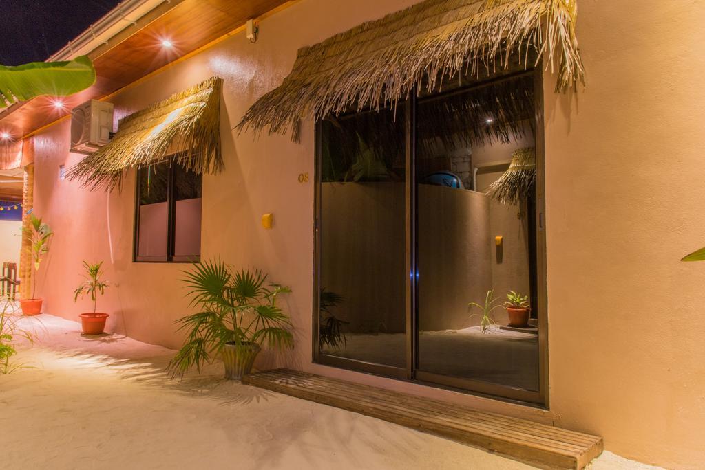 Siesta Beach Hotel Maafushi Buitenkant foto